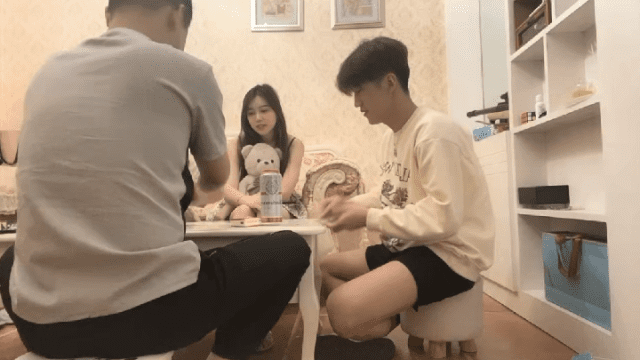 Nhậu đêm cùng người yêu bạn thân - brjggepk.co.uk