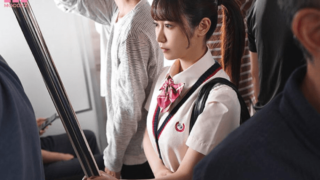 MIDV-599_Em nữ sinh váy ngắn trên tàu điện Ono Rikka - brjggepk.co.uk