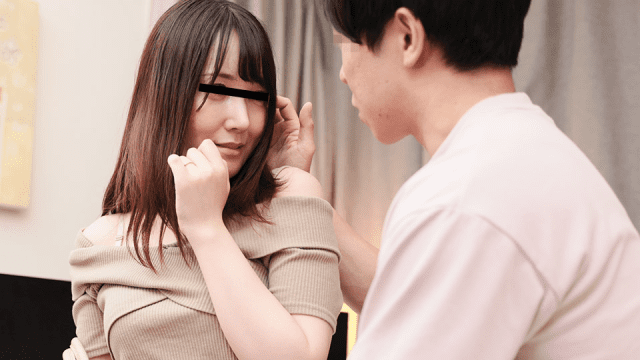 051124_100-Vô tình match mẹ của bạn thân trên tinder - brjggepk.co.uk