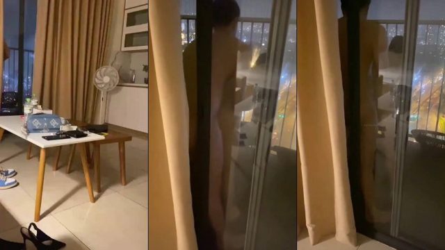 Thằng bạn đưa ghệ ra ban công chung cư chịch em nó rên cả tòa nhà nghe thấy - brjggepk.co.uk